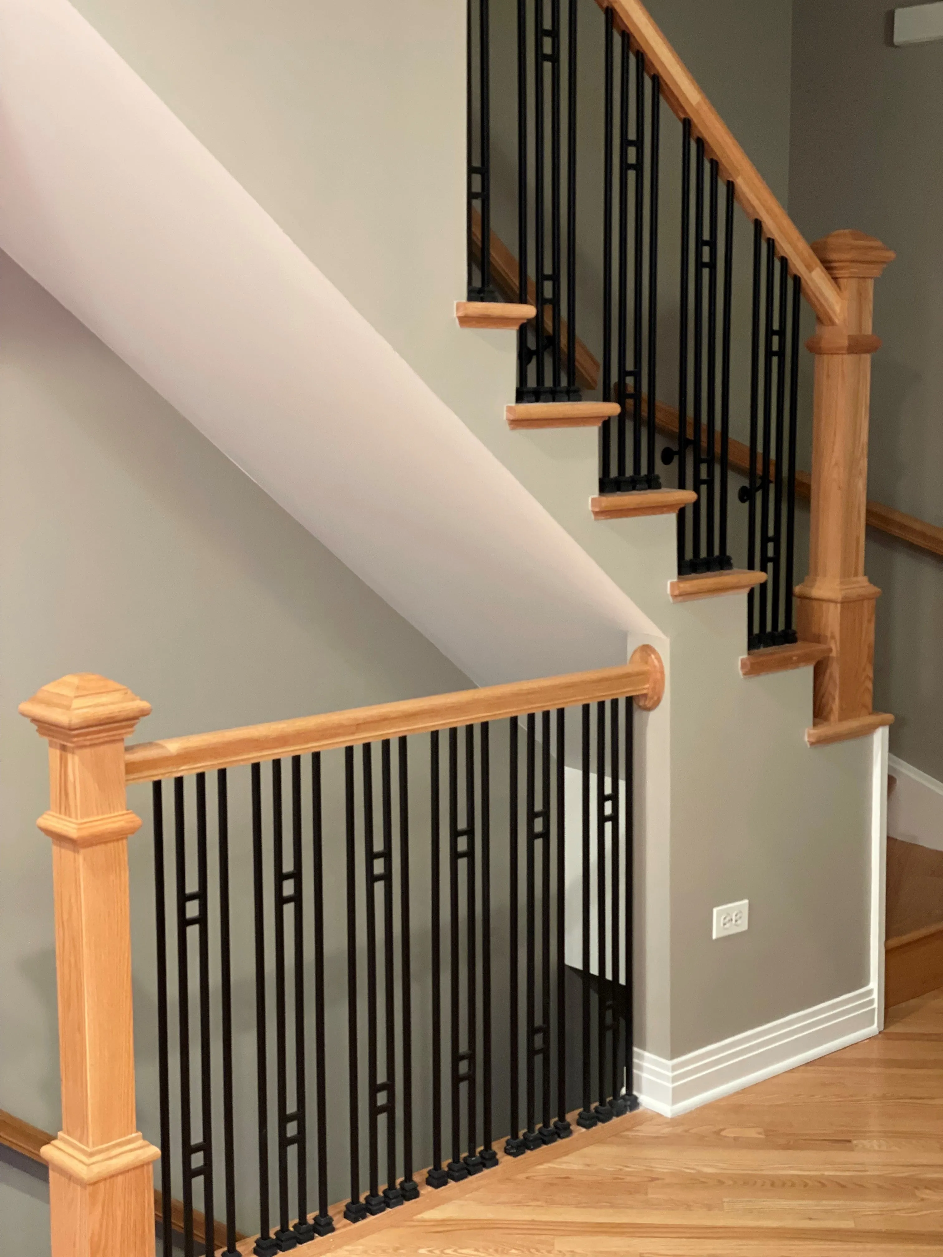 2673 Series M436 Skinny Square Iron Baluster