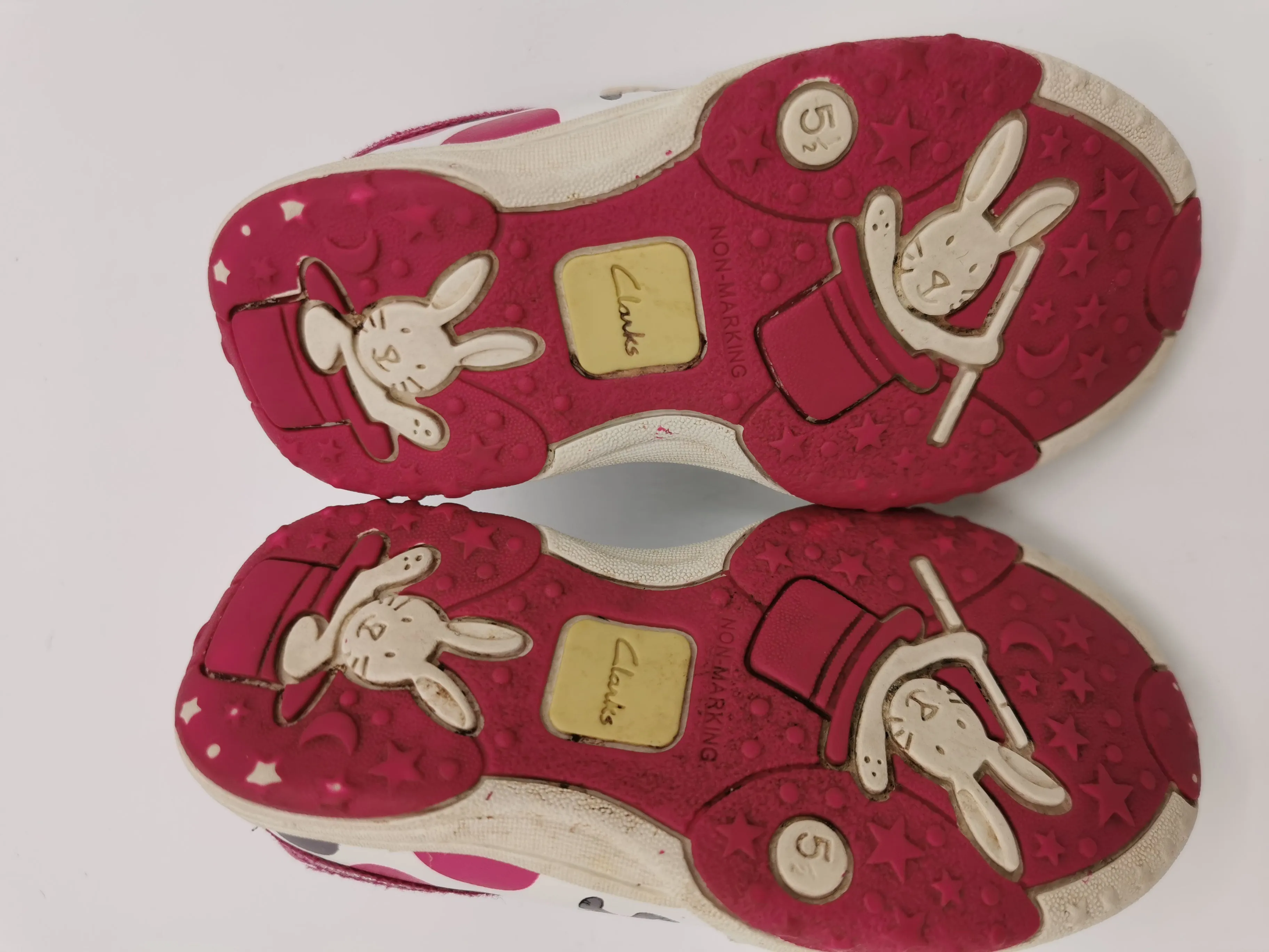BABY GIRL SIZE 6 W TODDLER - CLARKS, Light-up Running Shoes VGUC B2