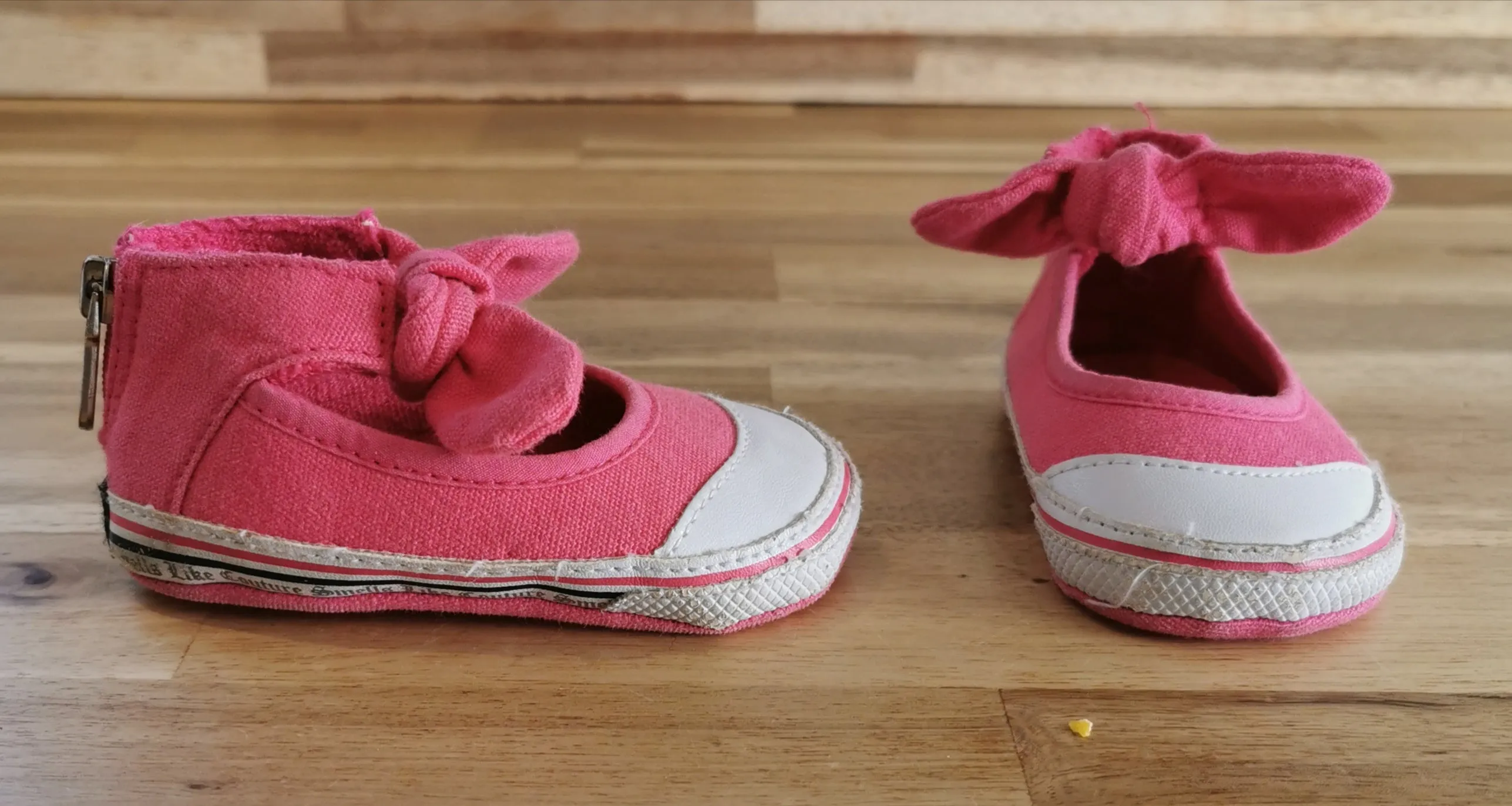 BABY GIRL SIZE 6/12 MONTHS - JUICY COUTURE Ballet Crib Shoes VGUC B2