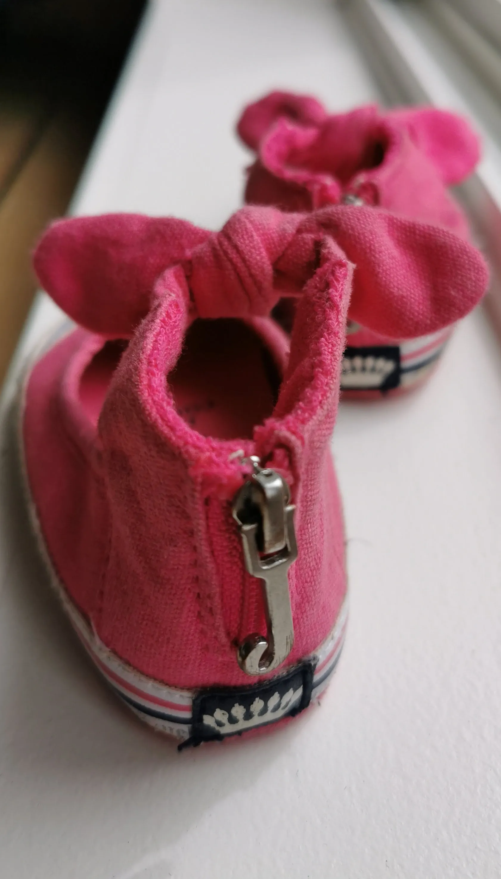 BABY GIRL SIZE 6/12 MONTHS - JUICY COUTURE Ballet Crib Shoes VGUC B2