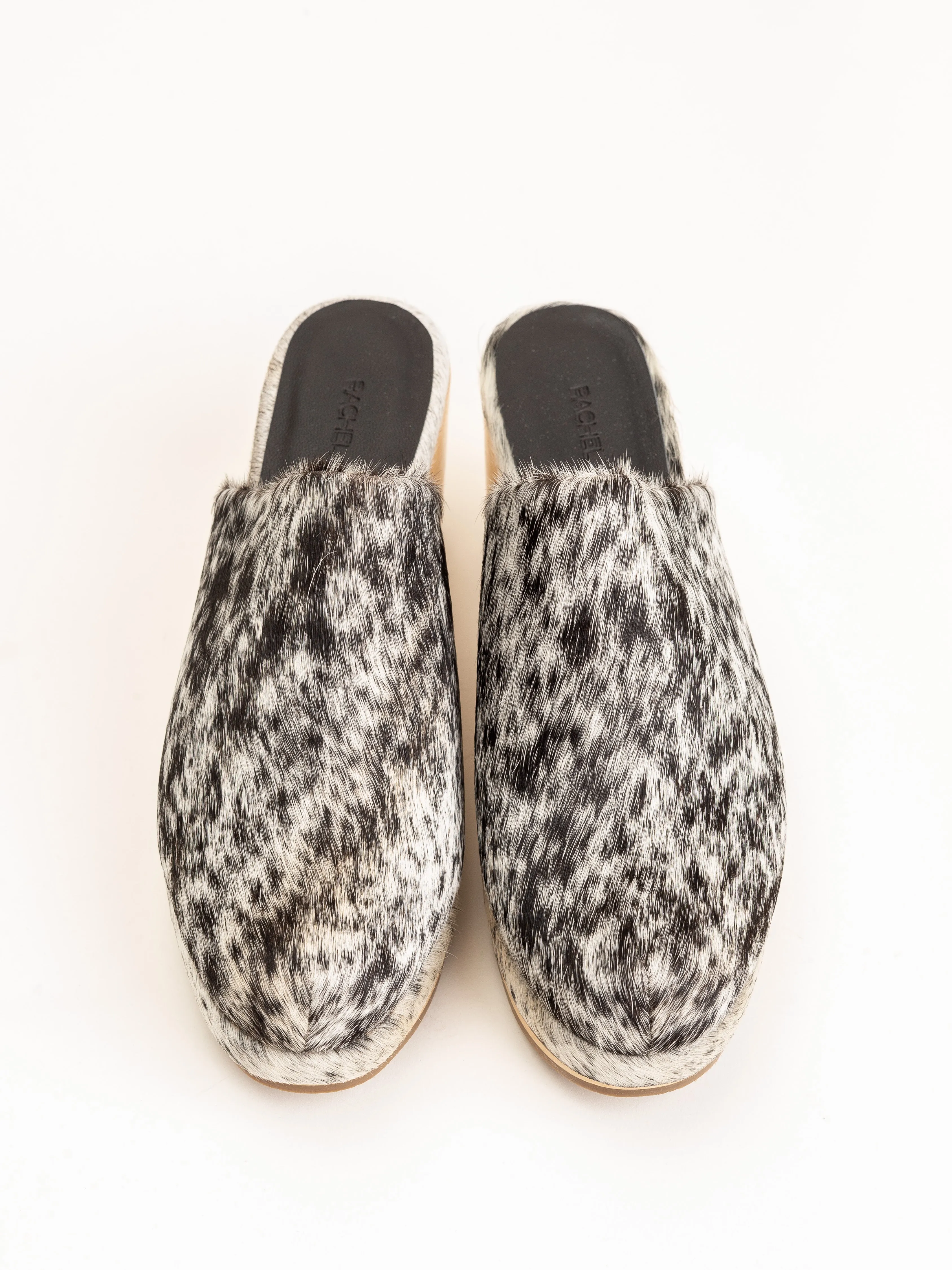 bose clog - black & white haircalf