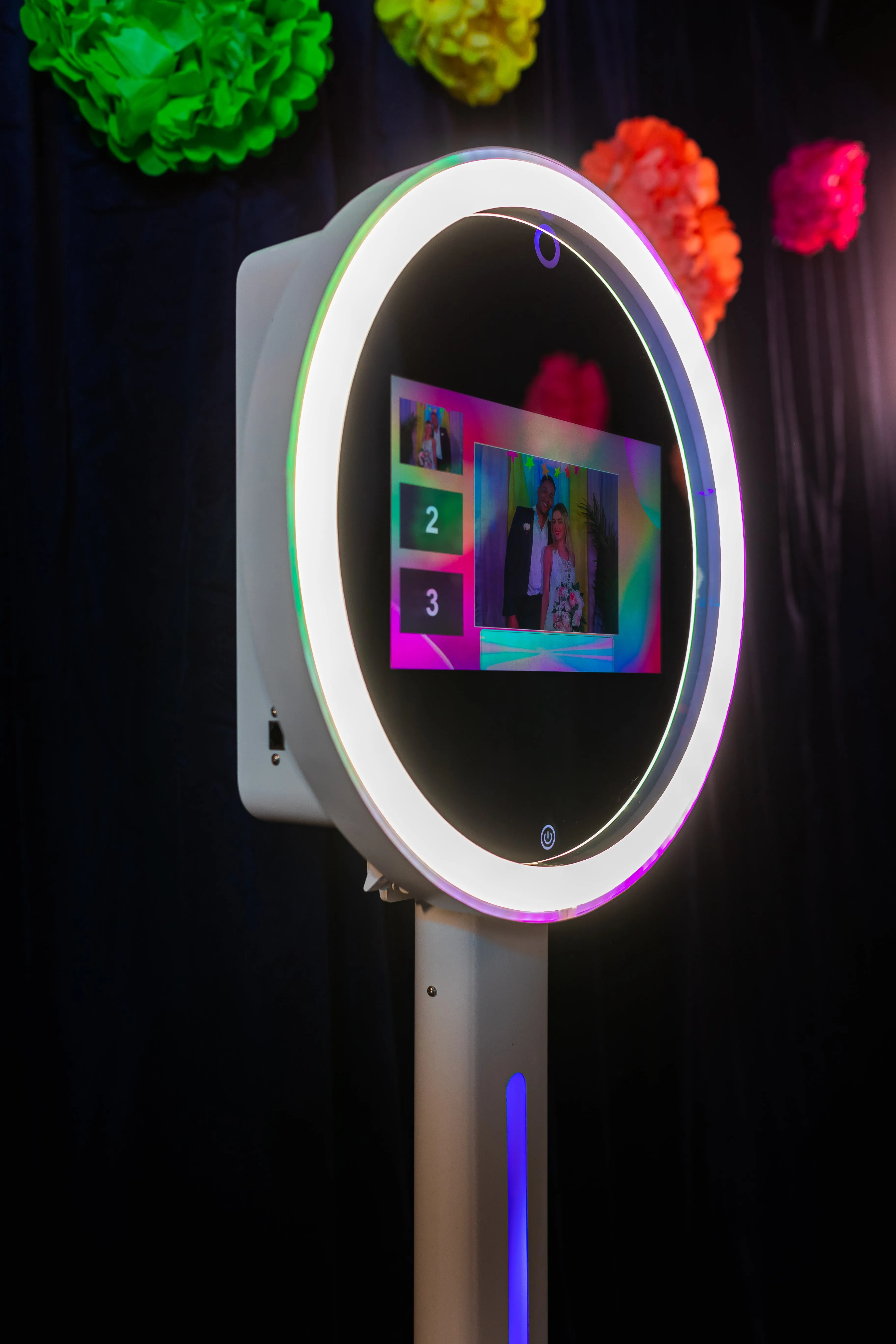 Cloee Photo Booth | Best Ring Light Photo Booth