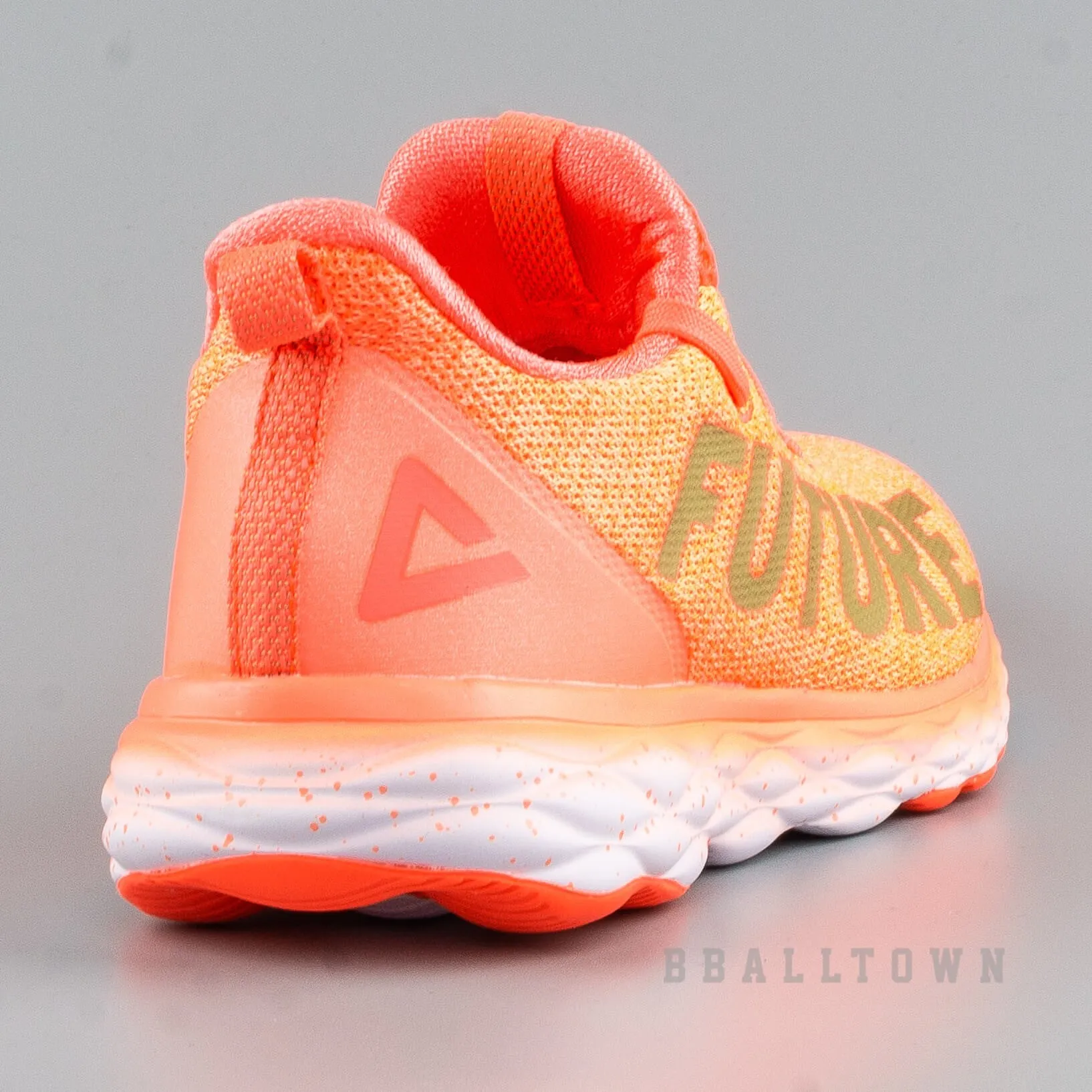 Dámske bežecké tenisky Peak Running Shoes Future Runner Hot Pink ružové