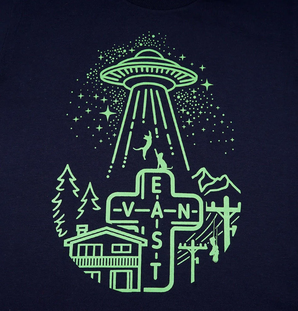 EAST VAN ALIEN ABDUCTION Unisex T-shirt