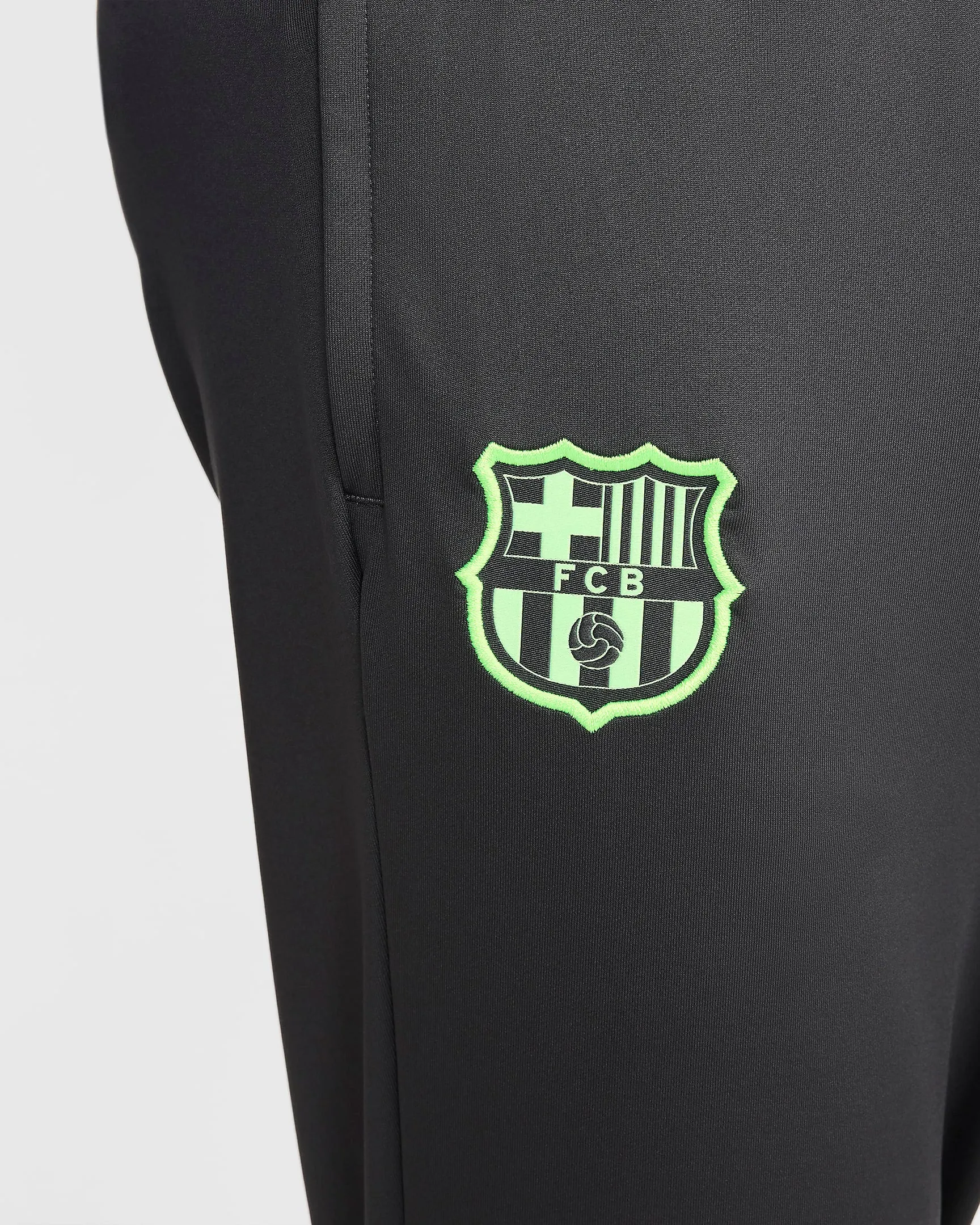 F.C. Barcelona Strike Third Men's Nike Dri-FIT Football Pants
