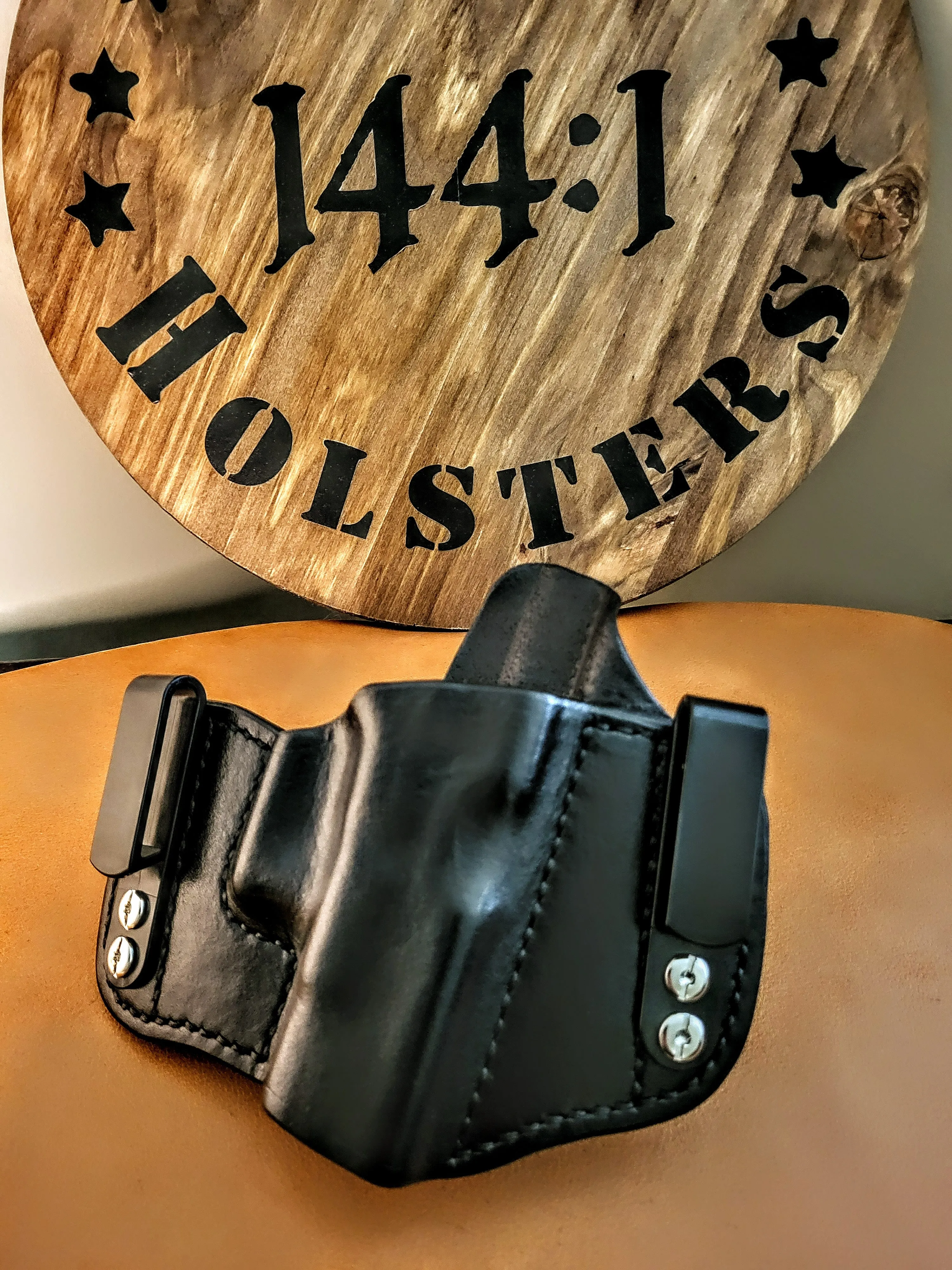 IWB HD LE Black Italian Leather Holster for Glock 19