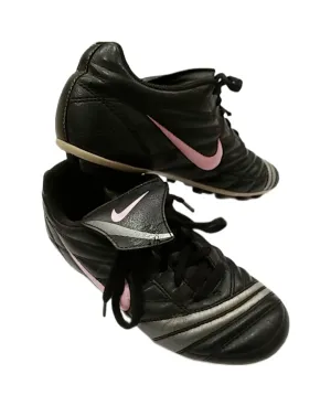 Nike Soccer Cleats Shoes - 1Y