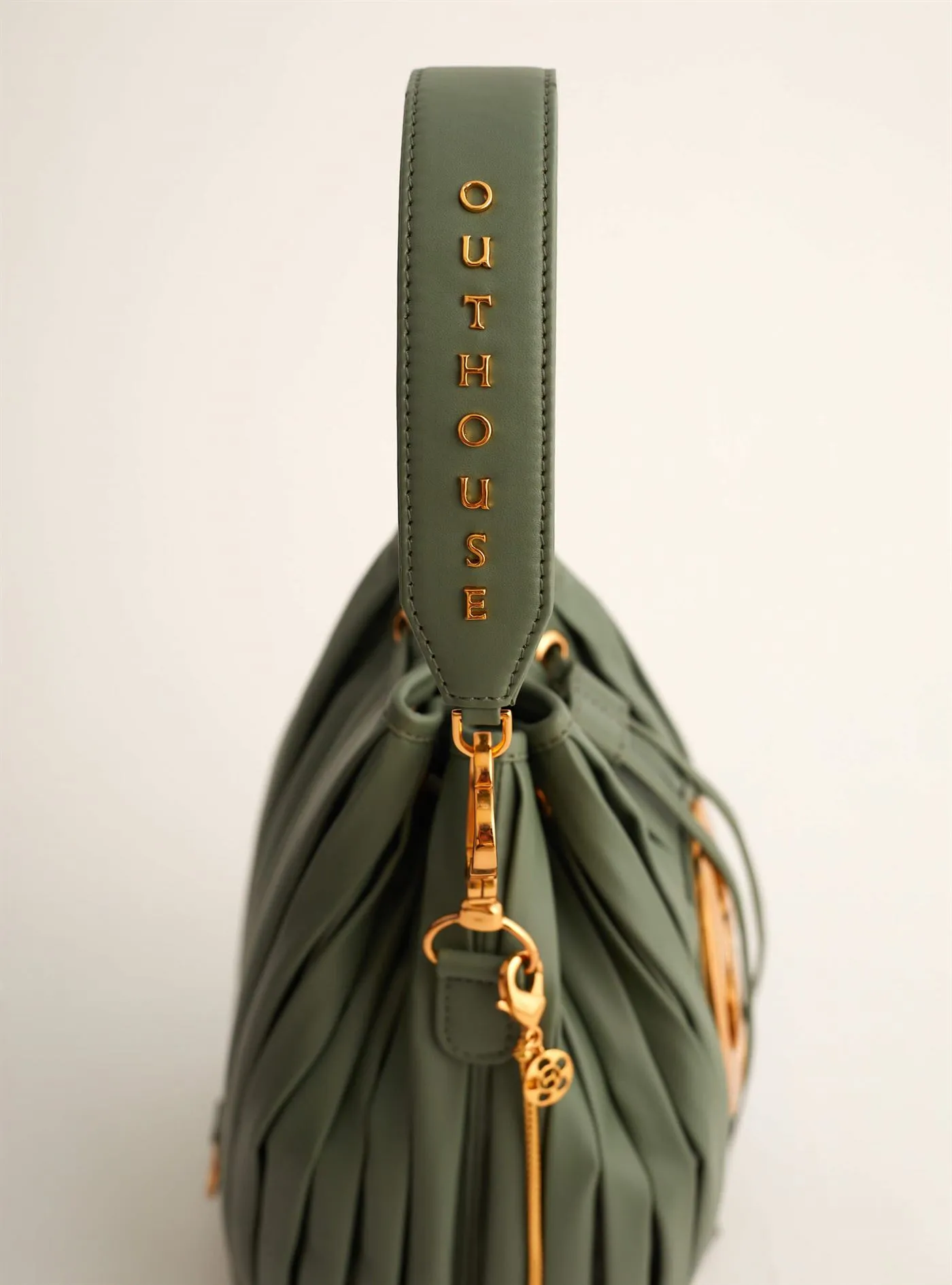 Outhouse   I   Oh Poppi Price Street Bucket Bag in Fern Green Vegan Leather Accessories OHBG21BB011