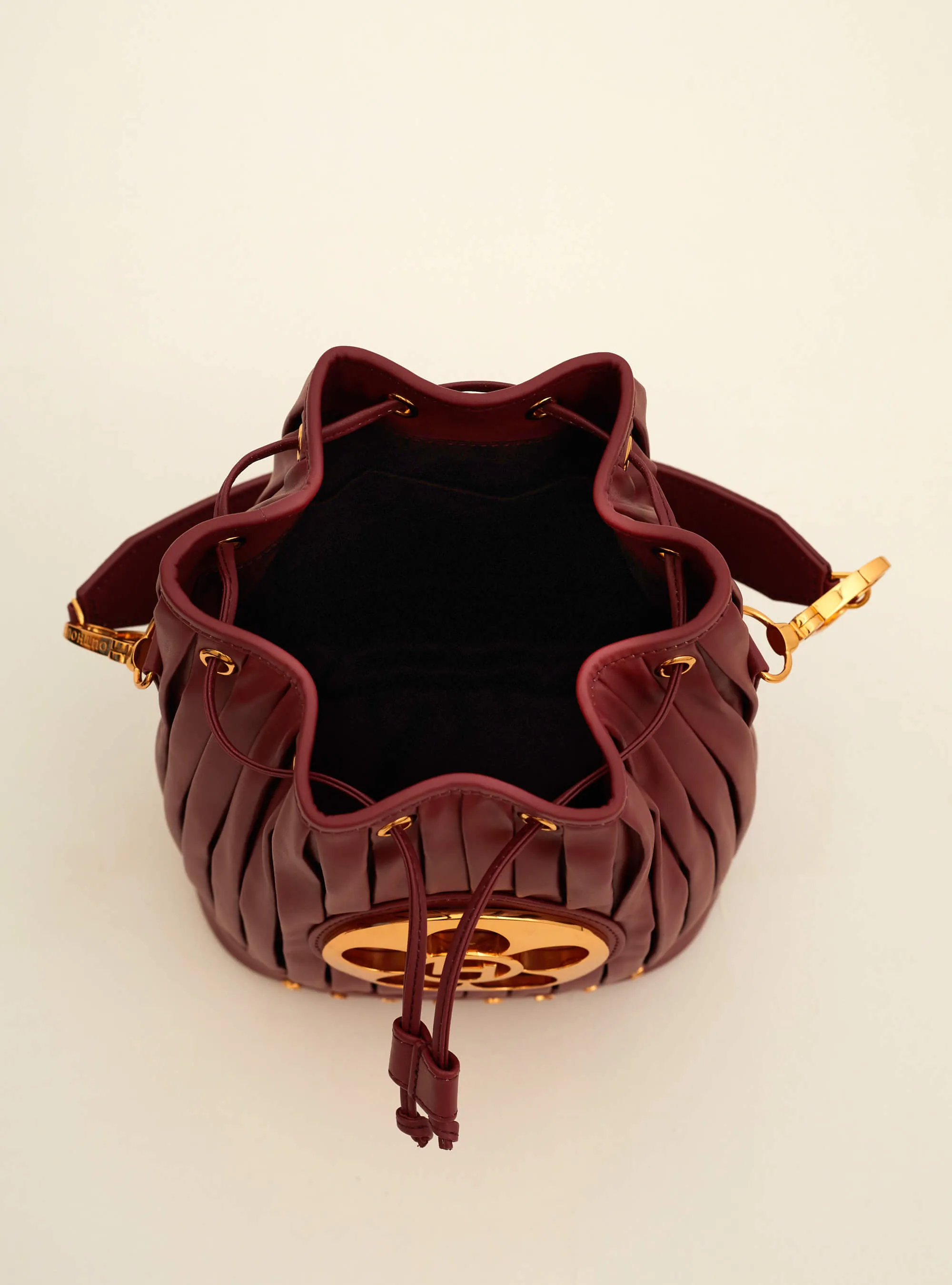 Outhouse   I   Oh Poppi Showfields Bucket Bag in Rosewood Maroon Vegan Leather Accessories OHBG21BB081