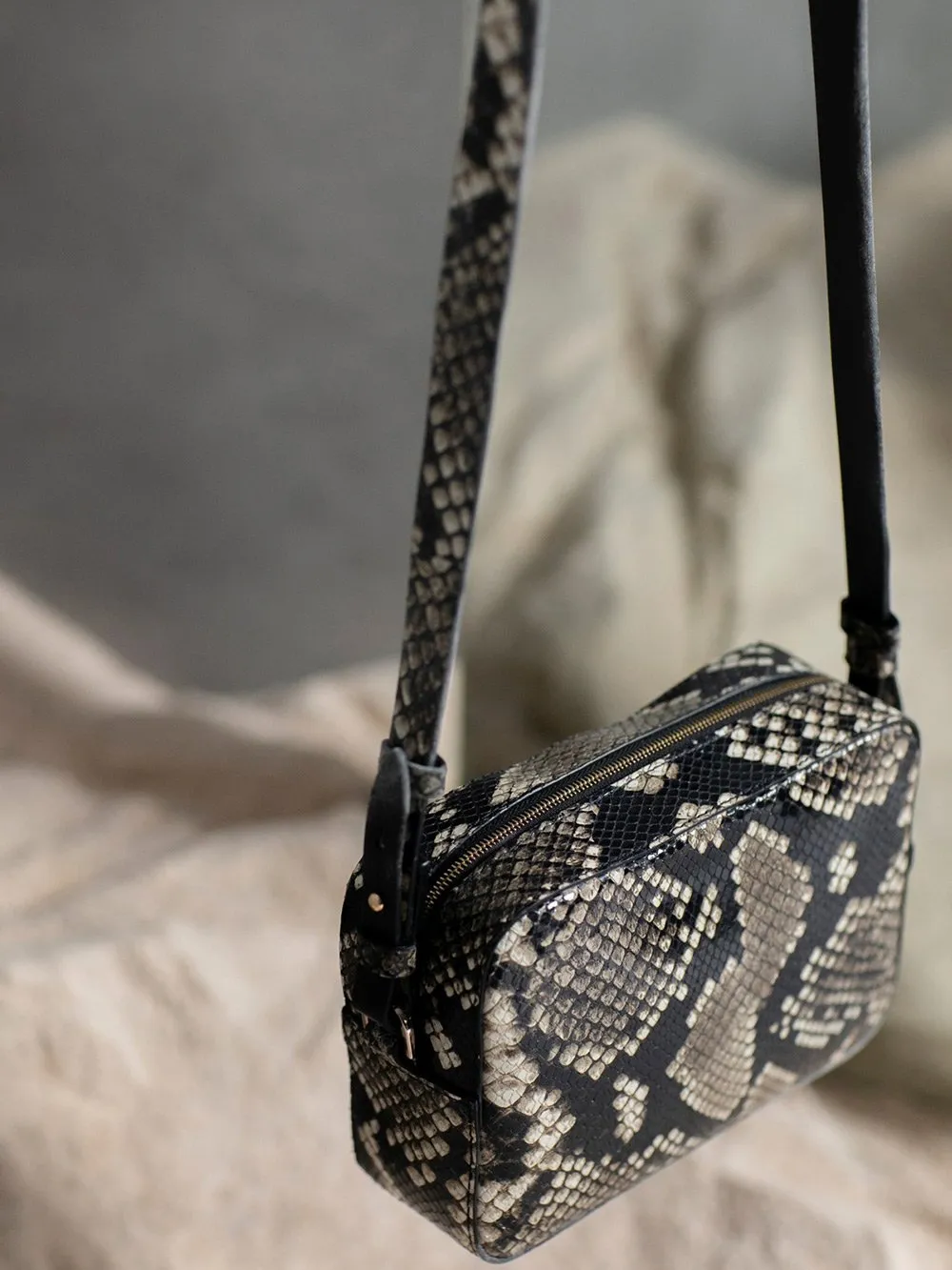 Perona   I   Bag - Cross Body Eidi In Sand
