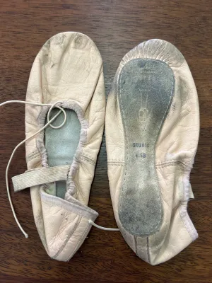 Preloved Bloch Leather Ballet Shoes - 4.5B