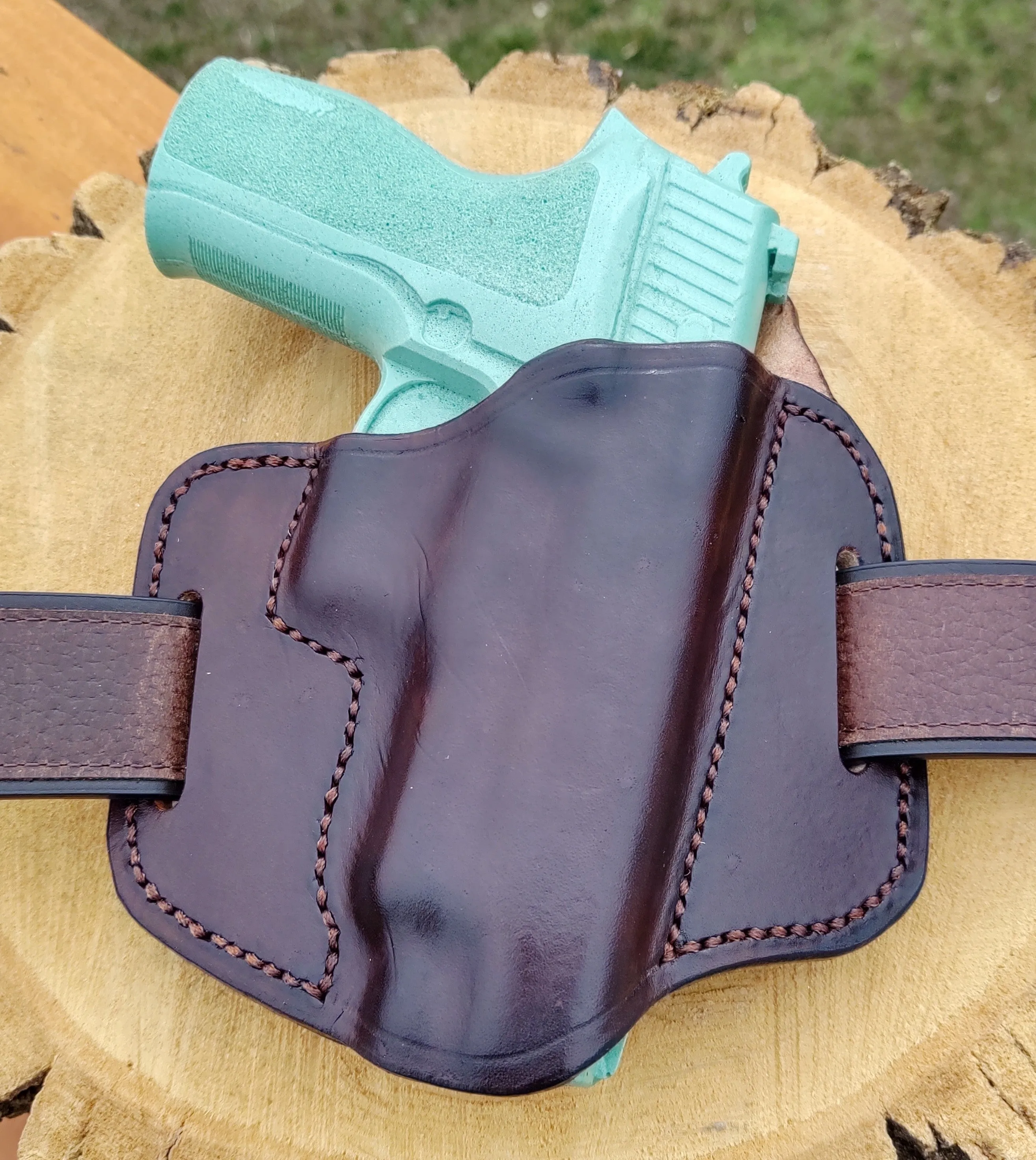 Sig Sauer P226, Sig Sauer P220 HD Line Heavy Duty Brown Leather Full-size OWB Holster