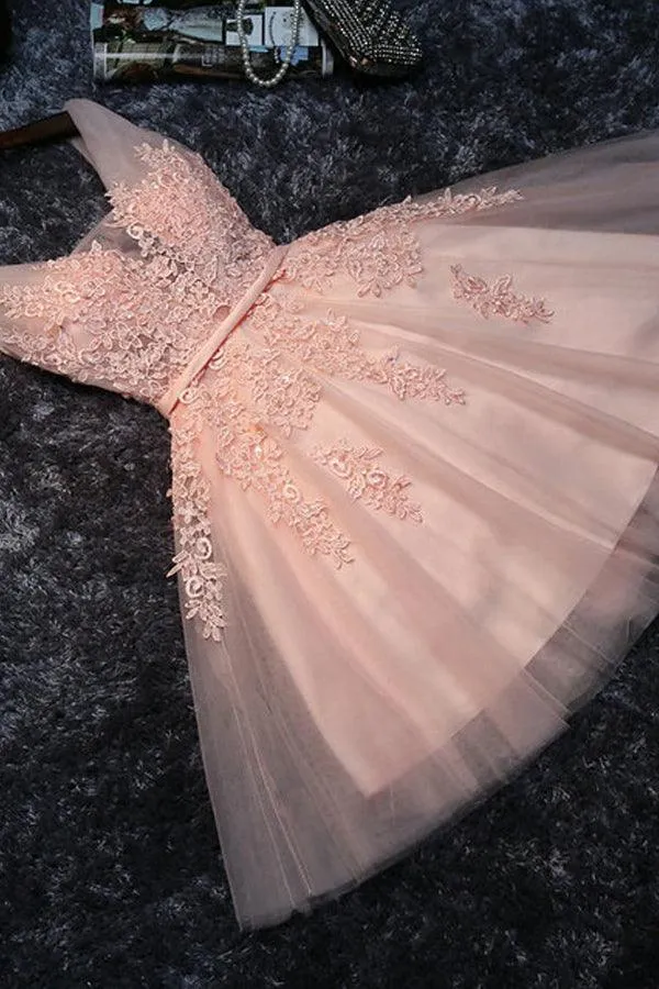 Sleeveless Lace-up Short Homecoming Dress Lace Appliques Tulle TR0022