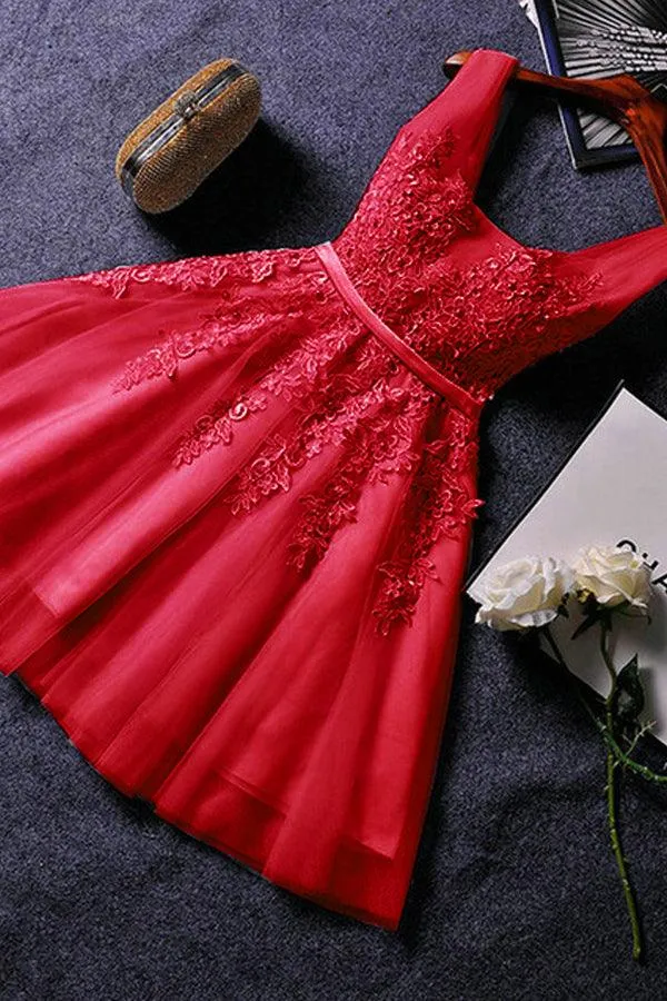 Sleeveless Lace-up Short Homecoming Dress Lace Appliques Tulle TR0022