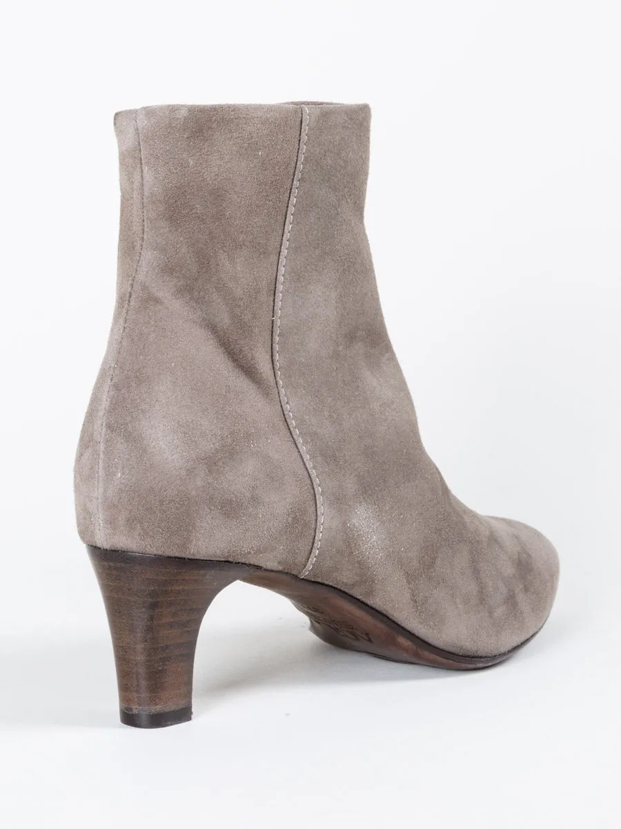 velour lowboot