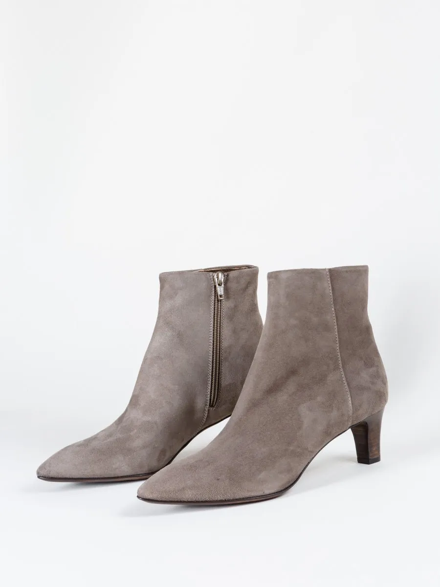 velour lowboot