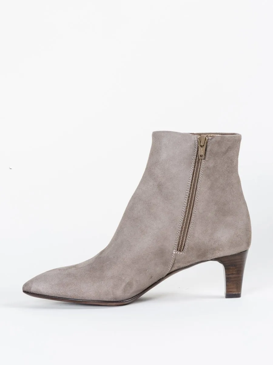velour lowboot