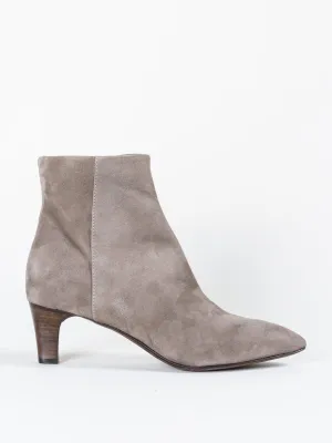 velour lowboot