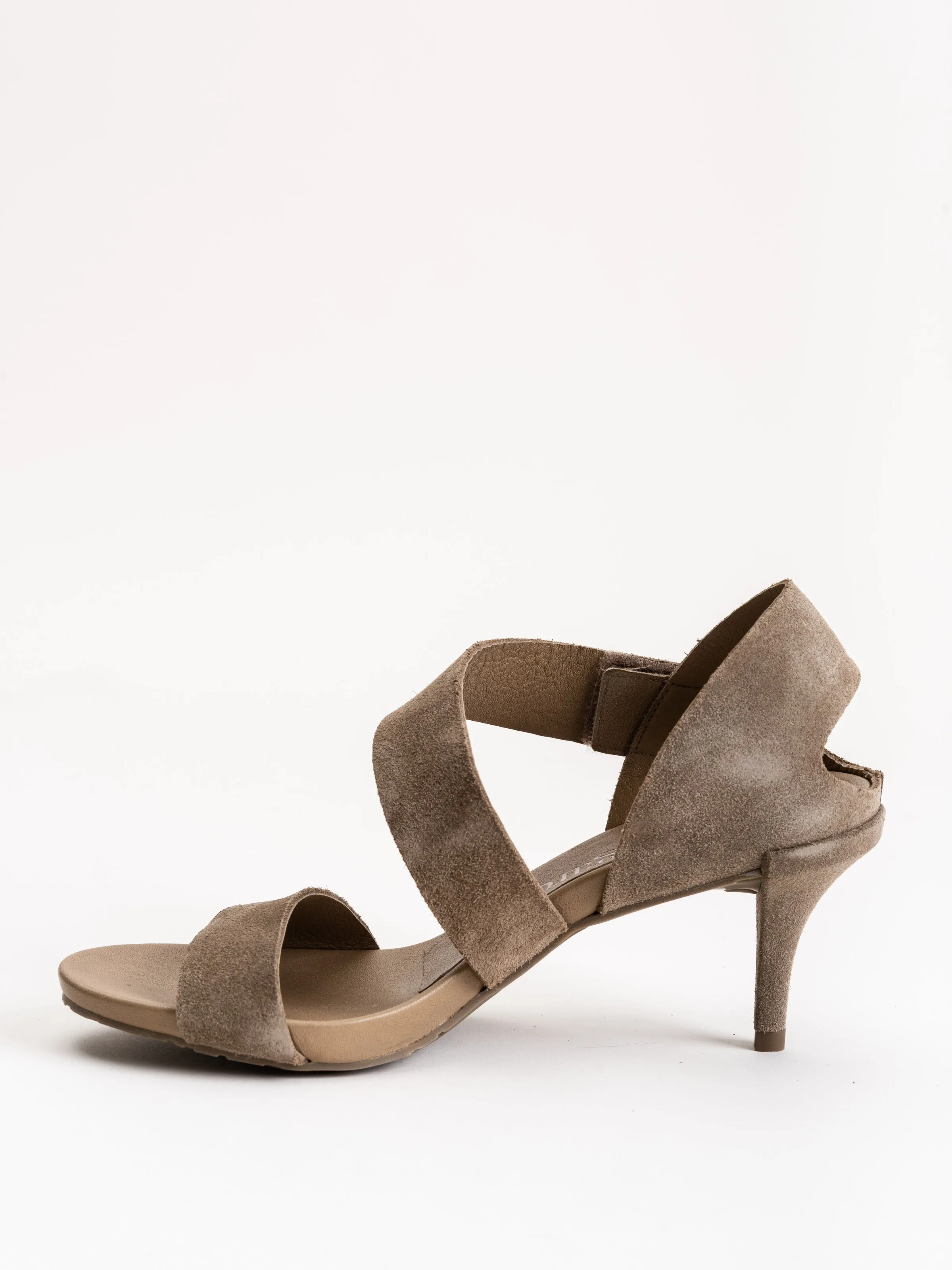 west kitten heel